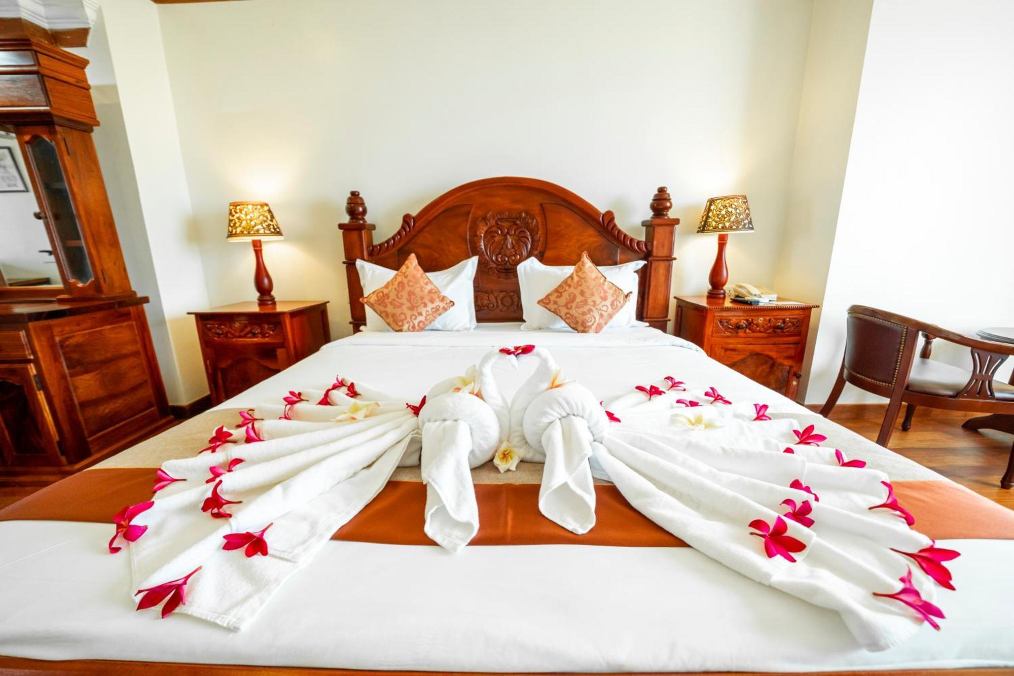 Pursat Riverside Hotel & Spa Esterno foto
