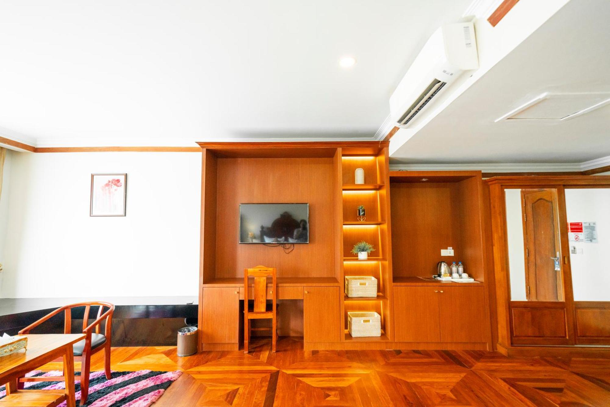 Pursat Riverside Hotel & Spa Esterno foto