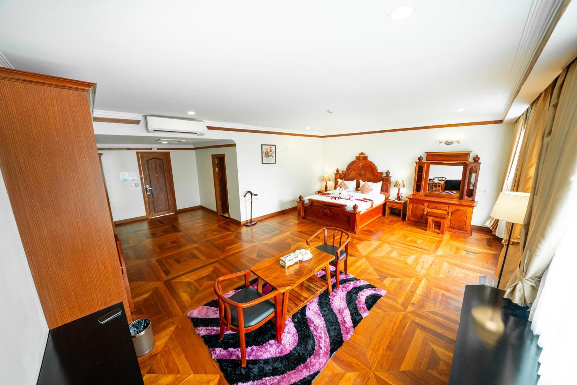 Pursat Riverside Hotel & Spa Esterno foto