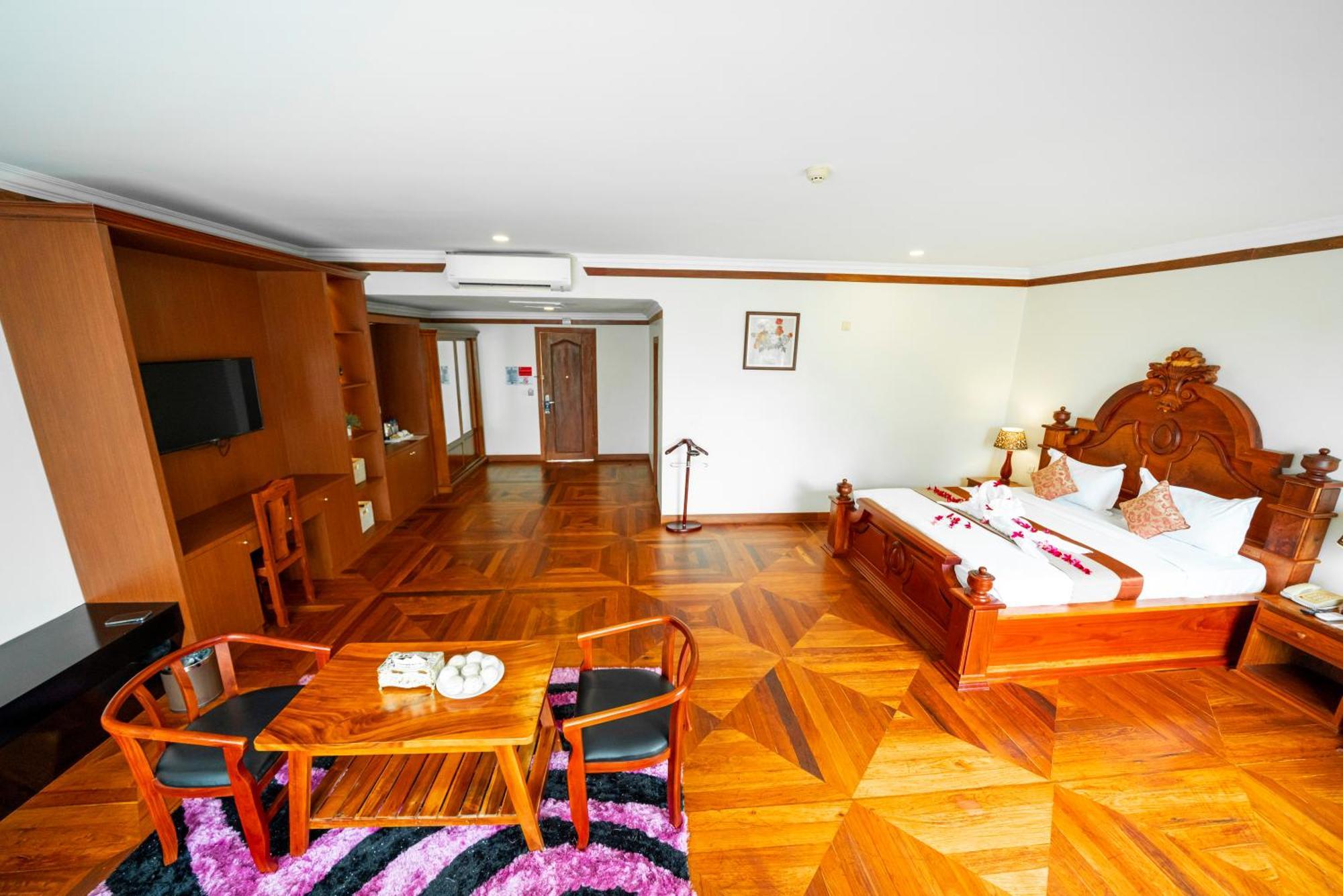 Pursat Riverside Hotel & Spa Esterno foto