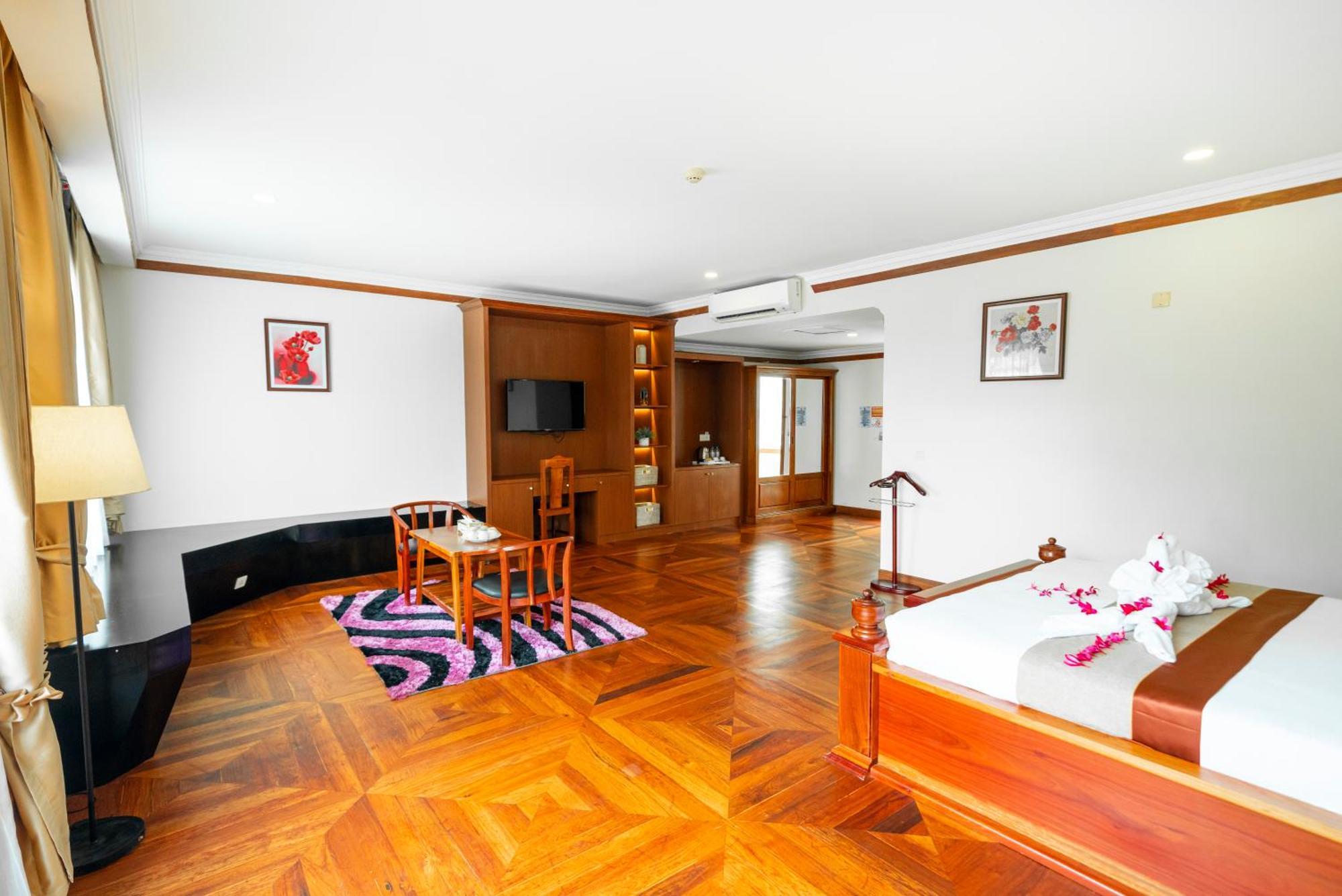 Pursat Riverside Hotel & Spa Esterno foto